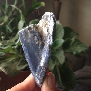 Kyanite crystal